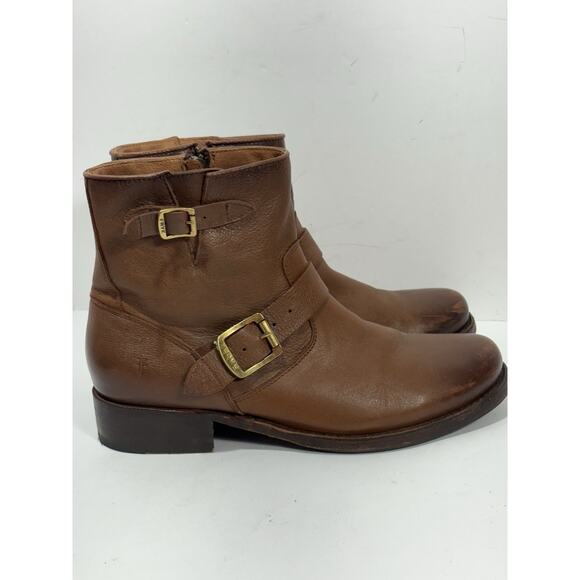 Frye Vicky Engineer Boots in Cognac Brown Leather w/Buckles Women's Sz 11B Ankle - Picture 1 of 10